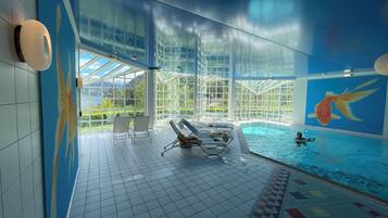 Innenpool, beheizter Pool