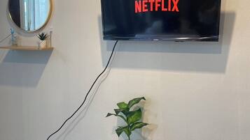 Studio Deluxe, lanai, quang cảnh vườn | Truy cập Internet không dây miễn phí