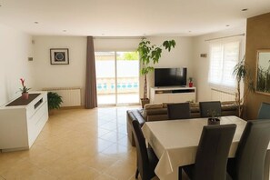 Interior - Villa pool and pool house Béziers (Béziers)