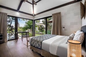 Unclassified image, 3 of 30, button - Villa Isolotto by BaliSuperHost (Bali)