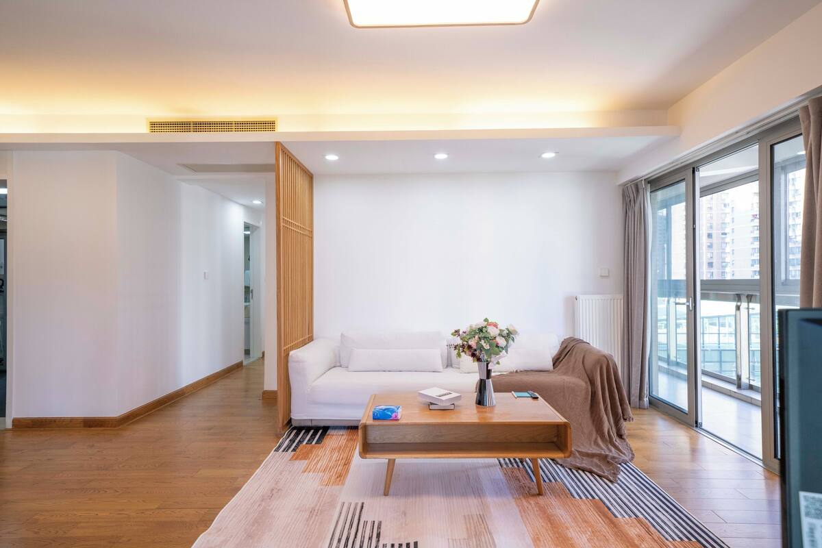 Superior Apartment, 3 Bedrooms, Balcony, City View | Living room