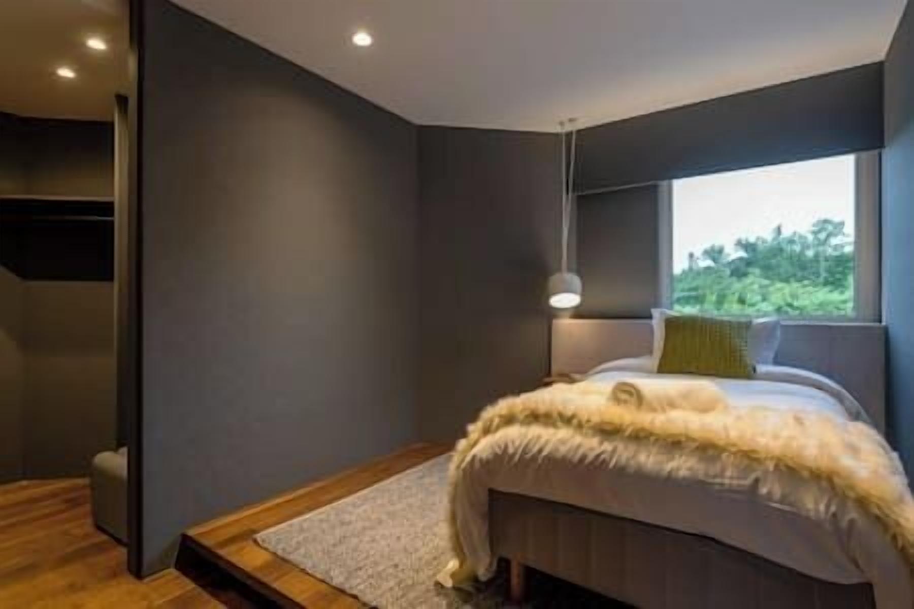 3 bedrooms, bed sheets