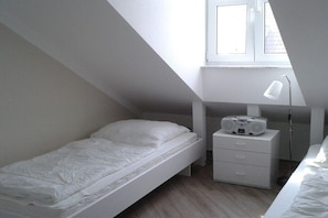 2 bedrooms, Internet