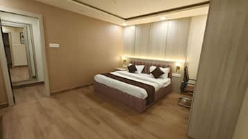 Superior Room | Desk, laptop workspace, blackout curtains, free WiFi