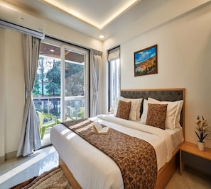 Two Suite Bedroom | Soundproofing, free WiFi - Drizzle Resort (Mahabaleshwar)