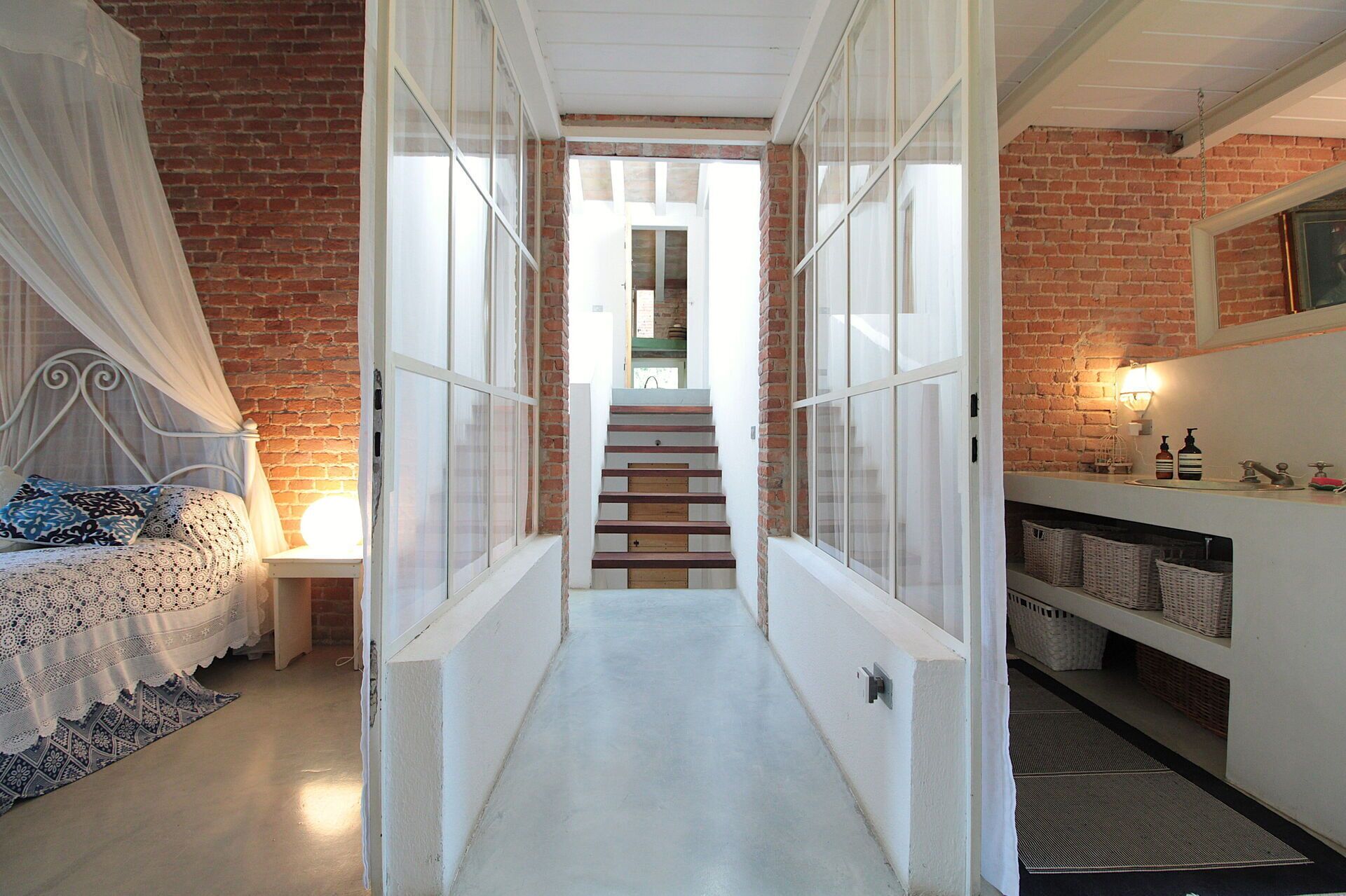5 bedrooms, iron/ironing board, travel crib, WiFi (free)