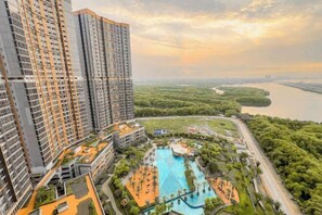 View from property - Gold Coast PIK Apartments by HostJess (North Jakarta)