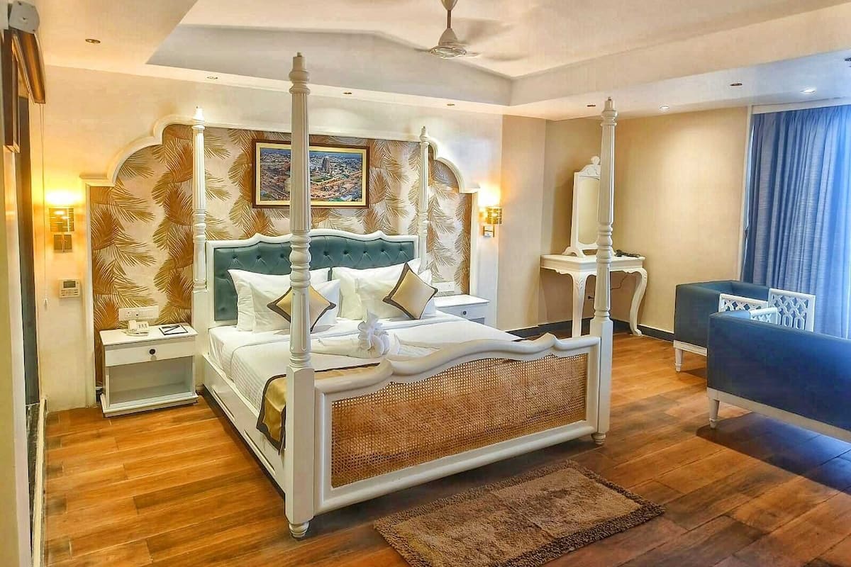 Suite Luxe | Coffres-forts dans les chambres, bureau