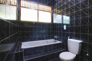 Villa 7 Bedroom | Bathroom