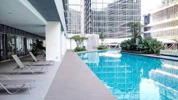 Kolam renang outdoor