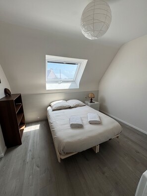 熨斗/熨衣板、WiFi、床单