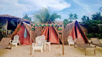 Comfort tent, uitzicht op zee | Gratis wifi