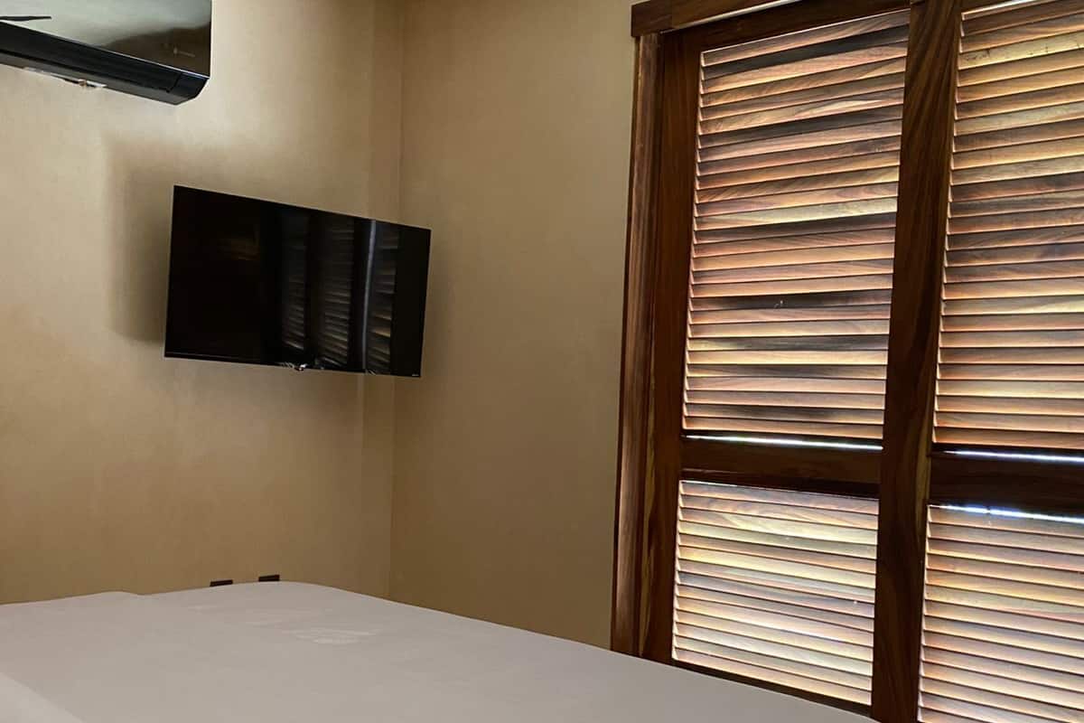 Luxury Loft, 1 Bedroom, Resort View | Hypo-allergenic bedding, down comforters, Select Comfort beds