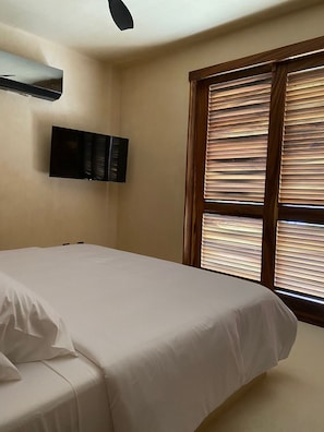 Loft de lujo, 1 habitación, vista al resort | Ropa de cama hipoalergénica, edredón y camas Select Comfort