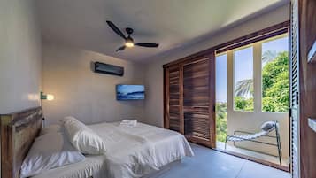 Appart'hÎtel Exclusif, 2 chambres, balcon, vue baie | Literie hypoallergénique, couette en duvet d'oie, matelas Select Comfort