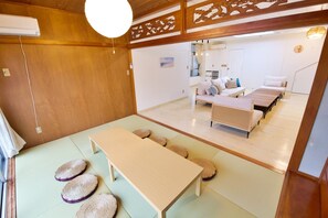 Apartment | Blackout drapes, iron/ironing board, free WiFi