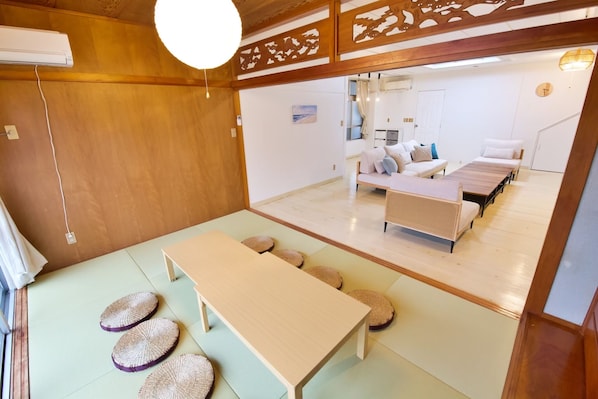 Apartment | Blackout drapes, iron/ironing board, free WiFi