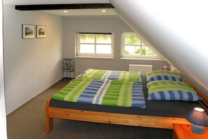 3 bedrooms, Internet, bed sheets