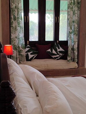 Standard Room, Balcony | Free WiFi