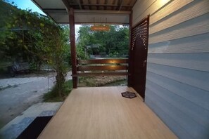 Unclassified image, 4 of 8, button - ID Garden Home (Lampang)