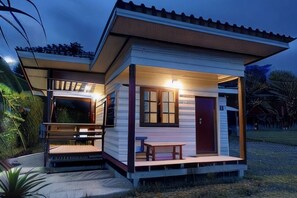 Unclassified image, 2 of 8, button - ID Garden Home (Lampang)