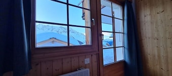 Chalet Ă Wiler avec sauna et Wi-Fi