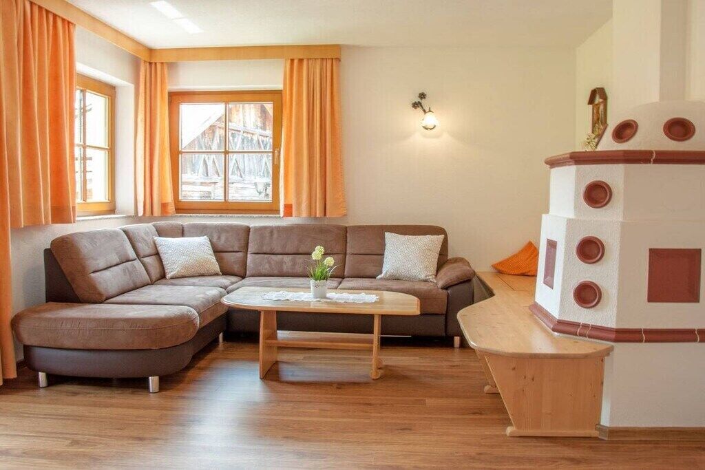 تلفزيون ذكي، مدفأة، مشغل دي في دي