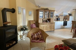 TV, fireplace, DVD player, stereo