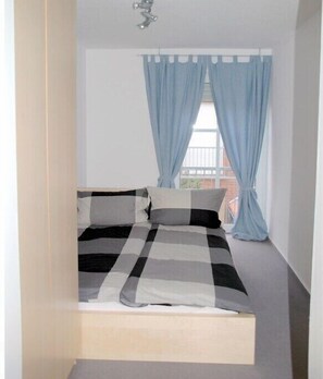 2 Schlafzimmer, Bügeleisen/Bügelbrett, kostenloses WLAN