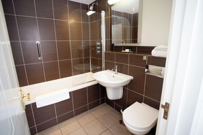 Superior Double Room | Bathroom - Diglis House Hotel (Worcester)