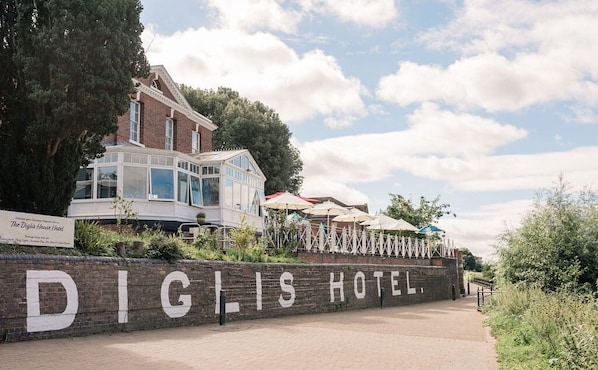 Exterior - Diglis House Hotel (Worcester)