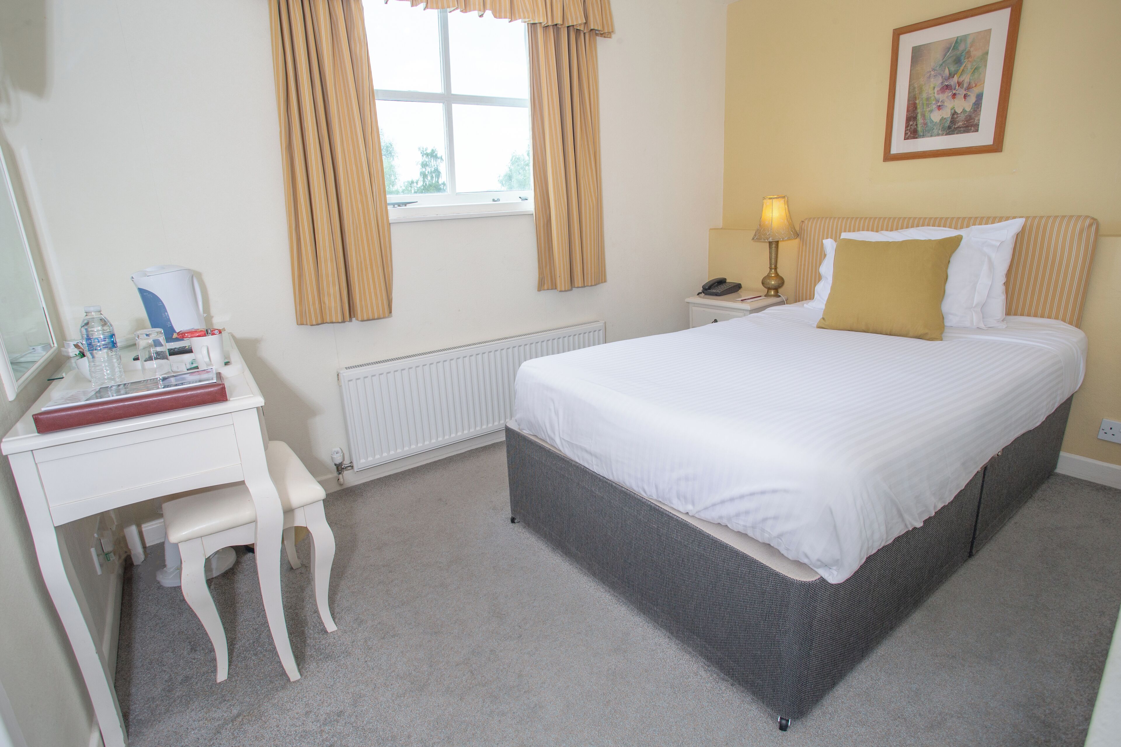 Standard Single Room | Laptop workspace, blackout curtains, free WiFi