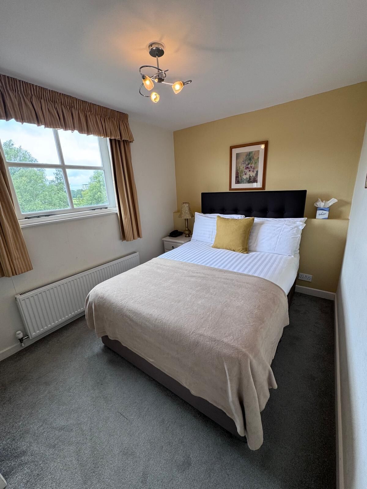 Comfort Double Room | Laptop workspace, blackout curtains, free WiFi