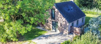 Stijlvol vakantiehuis met hottub en sauna