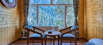 Xenious White House Eco Resort