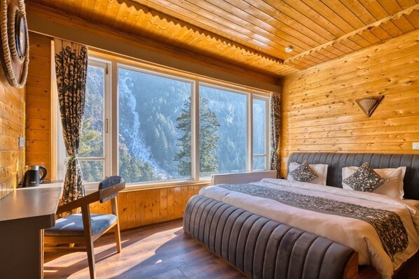 Escritorio y espacio para trabajar con laptop