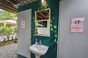Unclassified image, 5 of 12, button - Nahm Khao Sok Hostel and Camping (Phanom)