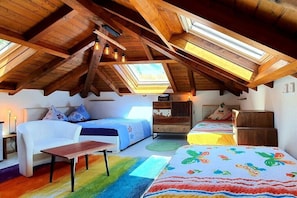 7 bedrooms, iron/ironing board, Internet, bed sheets