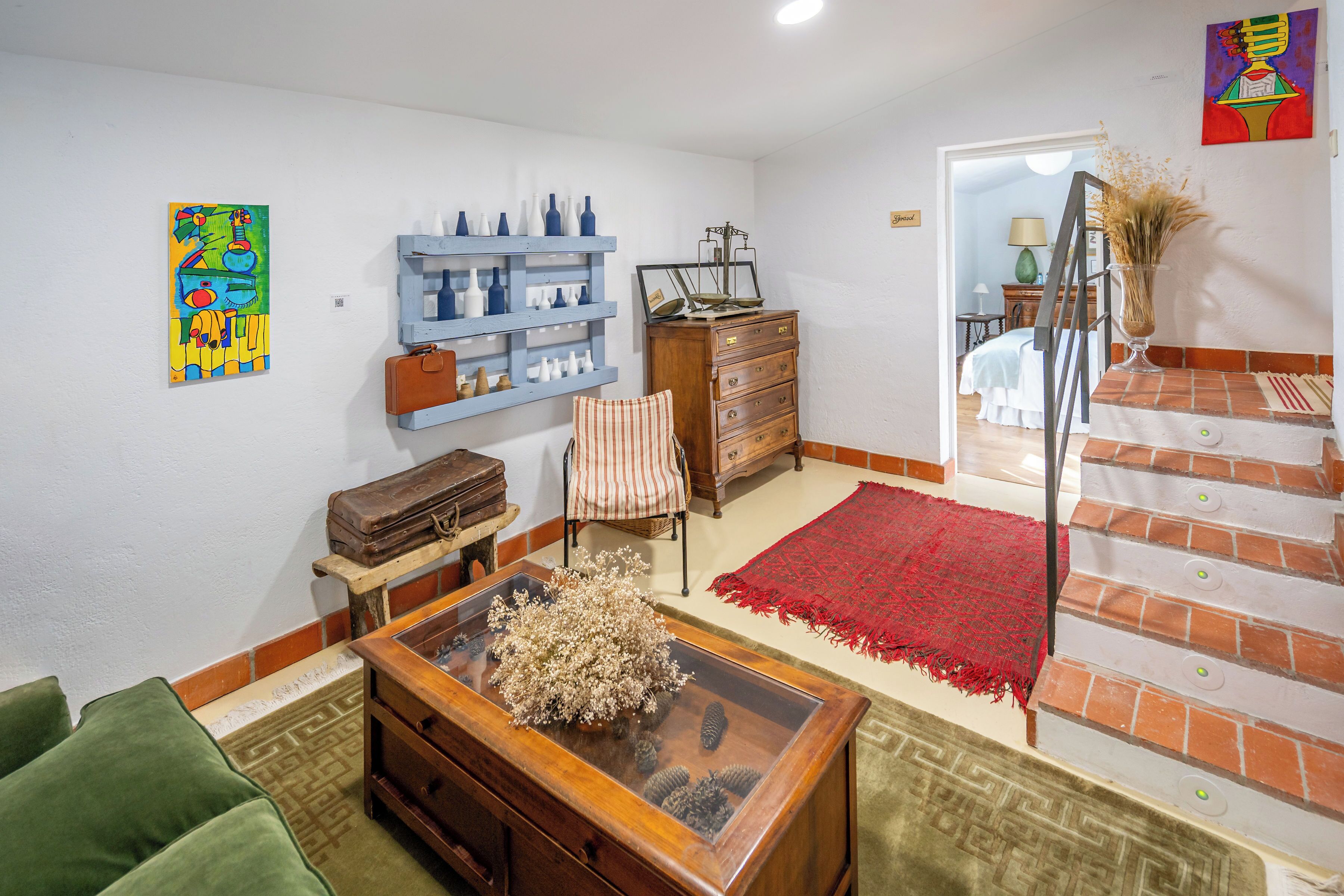 Deluxe Double Room, Garden View | Living area