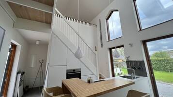 KylskÄp, mikrovÄgsugn, ugn och spishÀll