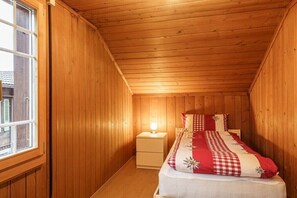 4 bedrooms, Internet, bed sheets