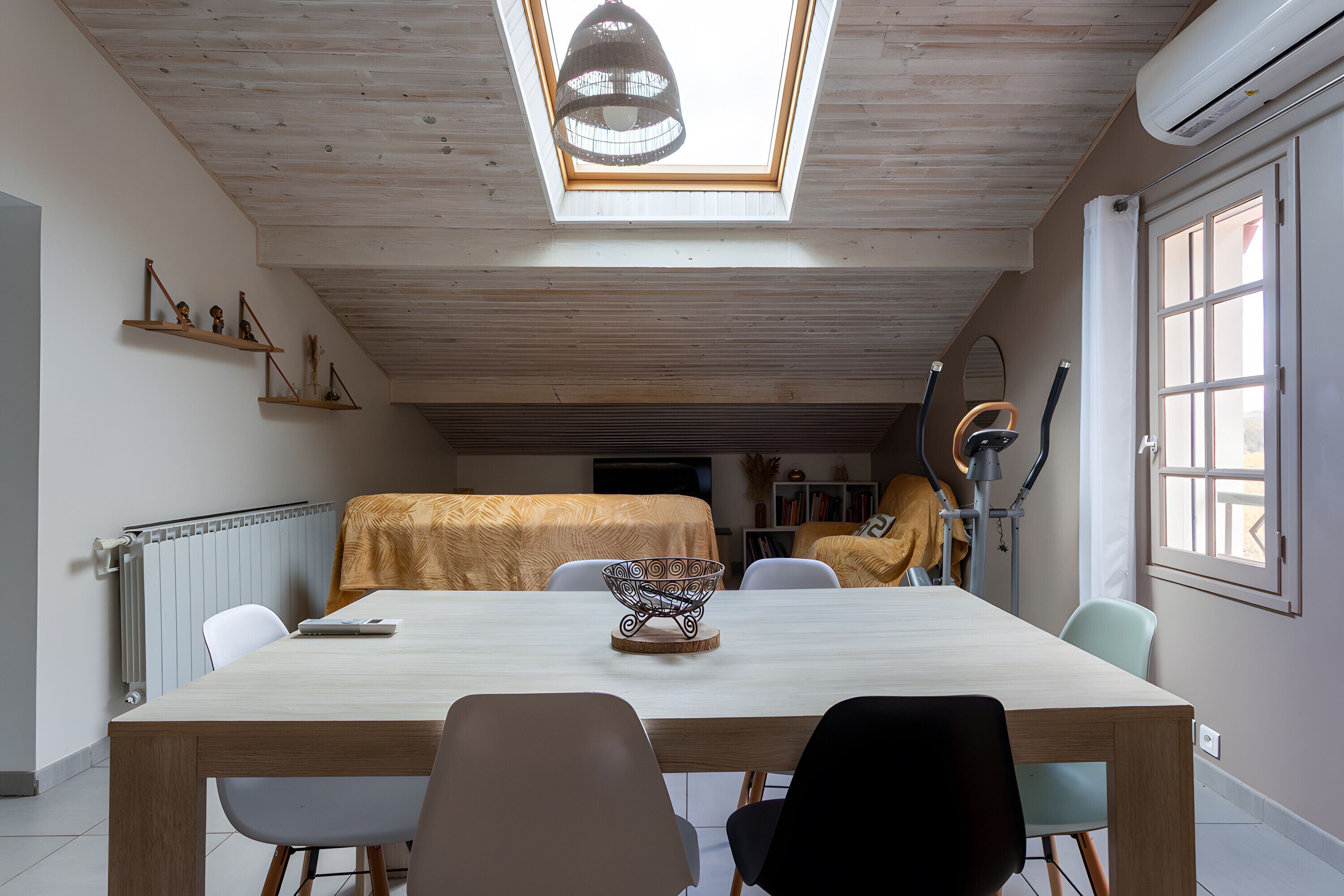 Bügeleisen/Bügelbrett, WLAN, Bettwäsche