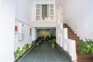 Unclassified image, 4 of 14, button - Signy House Sai Gon Center - Nguyen Binh Khiem (Ho Chi Minh City)