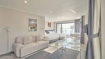 Suite Family Half Ocean (no parking) | Free WiFi