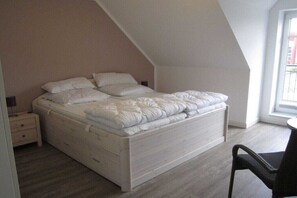 4 chambres, fer et planche à repasser, accès Internet