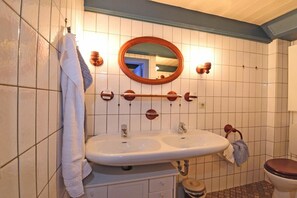 Shower - Holiday apartment in Sylt with 2 bedrooms (Tinnum)