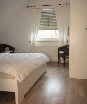 3 bedrooms, Internet