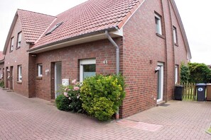 Exterior - Holiday home with 2 bedrooms (Wangerland-Hooksiel)