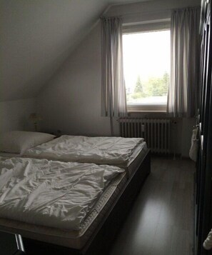 2 Schlafzimmer, Bügeleisen/Bügelbrett, Internetzugang