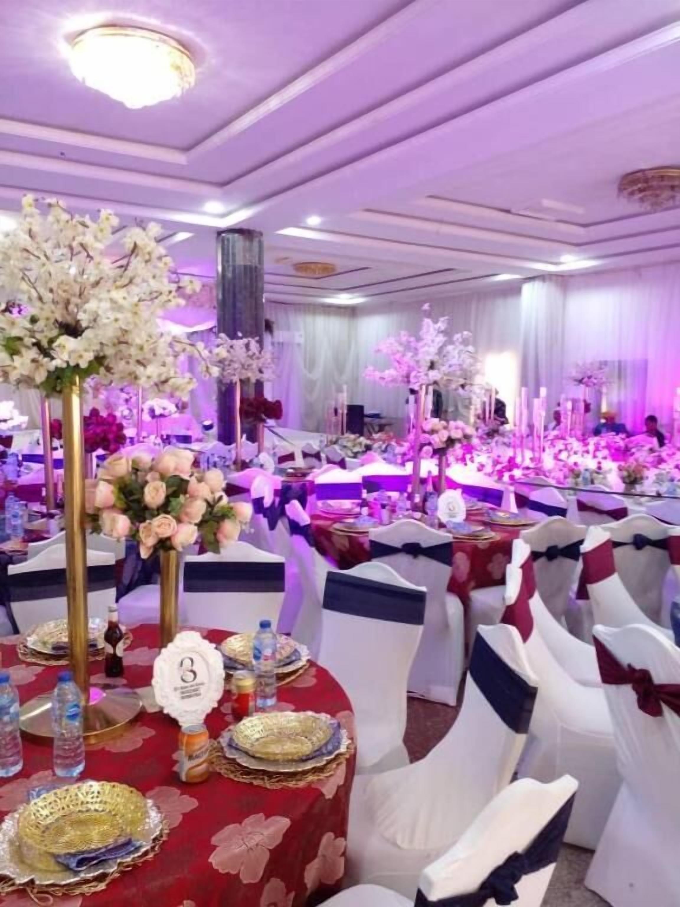 Banquet hall